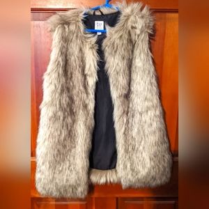Gap kids faux fur vest